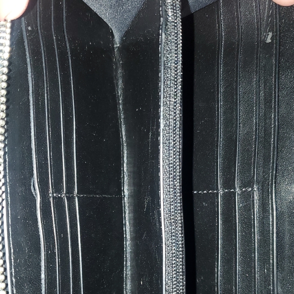 Coach Black Signature Zip Wallet - Picture 3 of 9